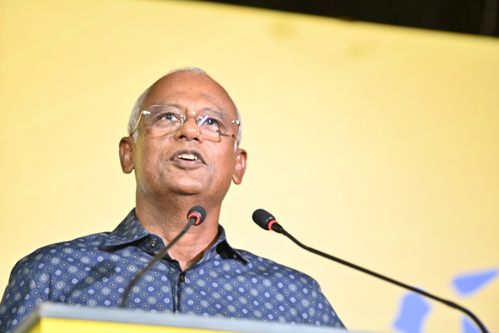 Alhugandu mennah inthihaabu gellijeyyaa Raajje ban'gurootu vaane, varah visnan jehey: Raees