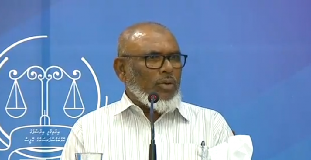 GDH. thinadhoon meehun beyli haadhisaa: Alhugandu dhuvahakuves naasirah maafeh nukuraanan: Aaadhanbe