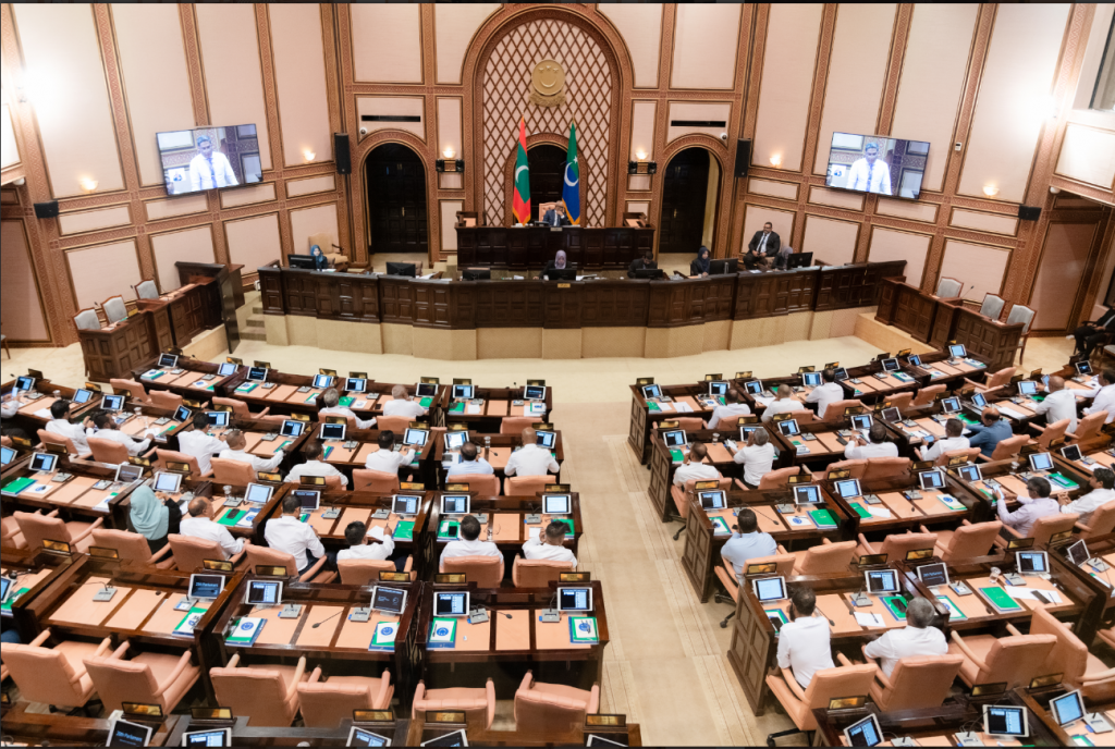 Majilis ge avas salsa eh aadhihtha dhuvahu, agenda gai dharanyaa behey bill aai Samoa agreement