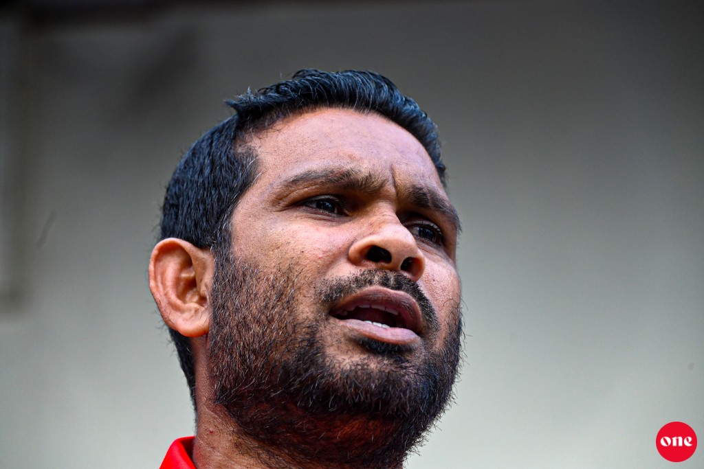 India akee favorite in, Raajje ah Bhutan undhaguuvaanee: Shaakitte