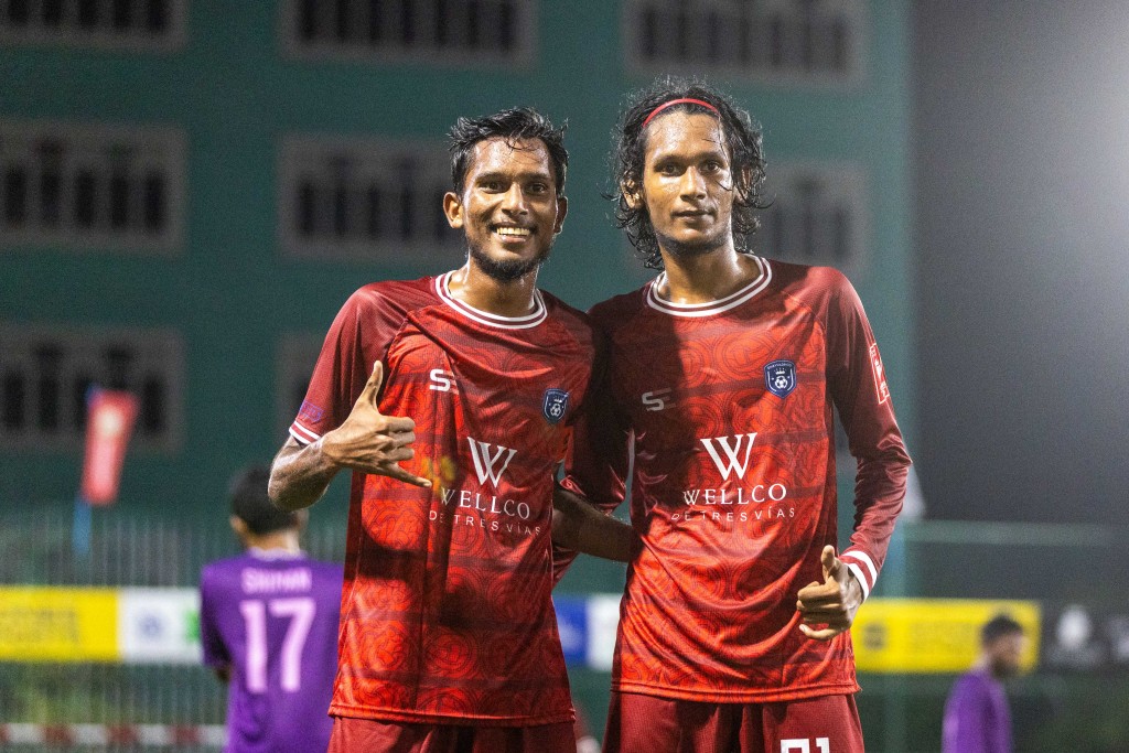 Ahukko ge 2 goal aaeku Dhevvadhoo feshee molhakun, Vilingilli ves feshun rangalhu koffi