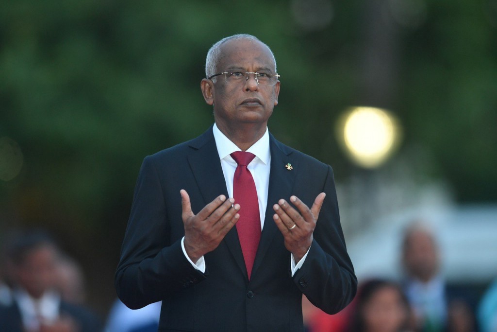 Aniyaaveri kamaai dhekolhu verikan dhookoh, sulhayaai hamajehumah iskan dhinumah Raees edhivadaigenfi