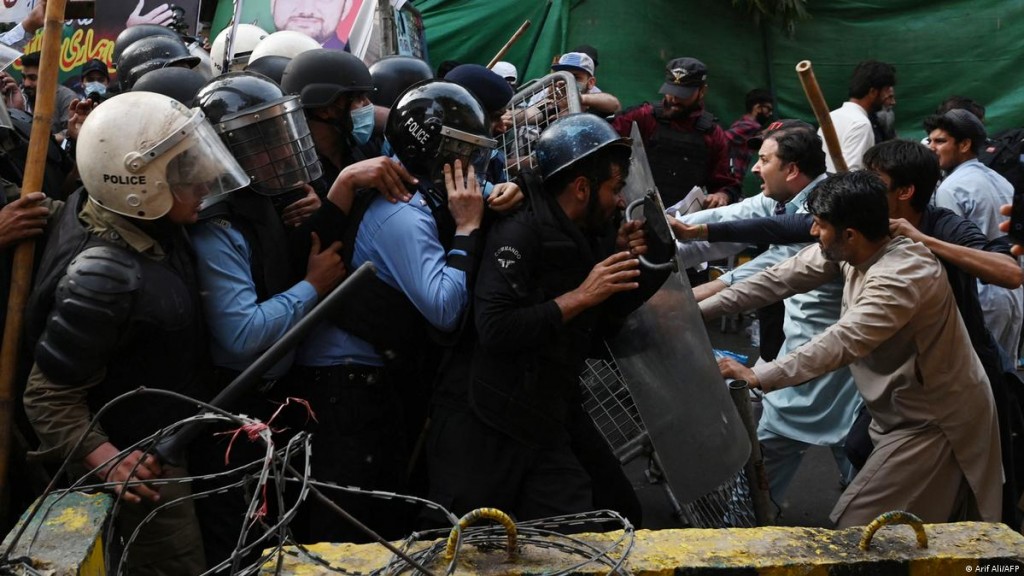 Imran Khan supporters clash with police outside court