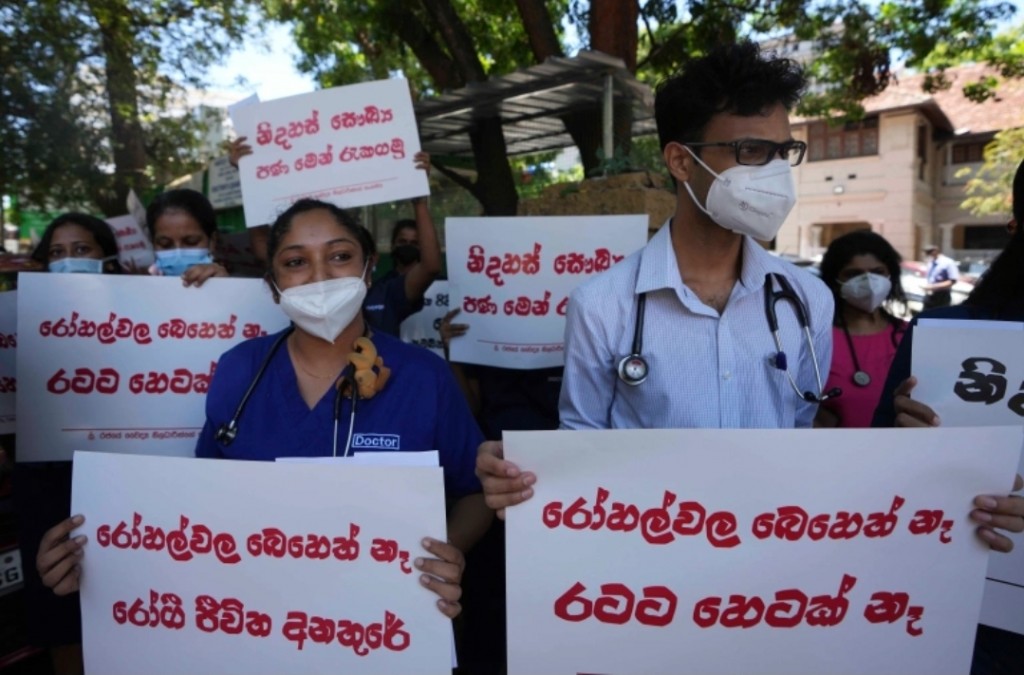 Adhuge dhuniye: Sri Lanka ge sihhee khidhumathuge nizaamuves bohssun lanee!