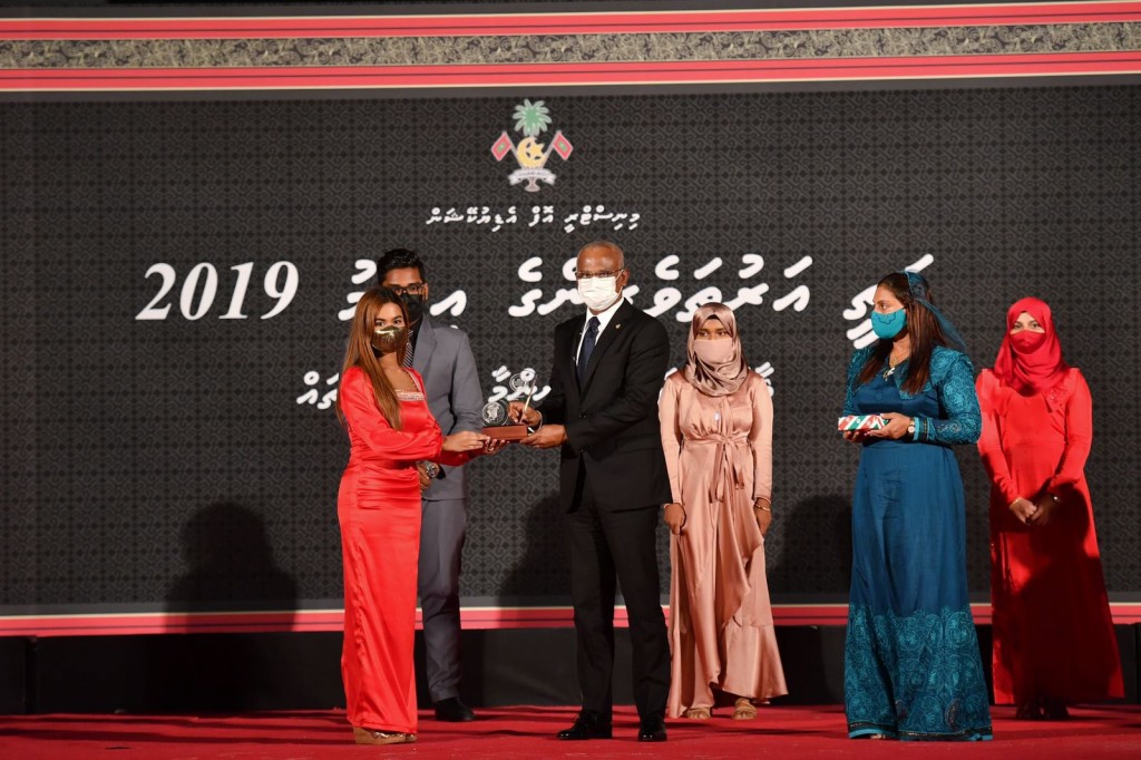 Raajjeyge 5 dharivarakah dhuniyein ehvana, Raajjeyge ehvana 10 dharivarakah
