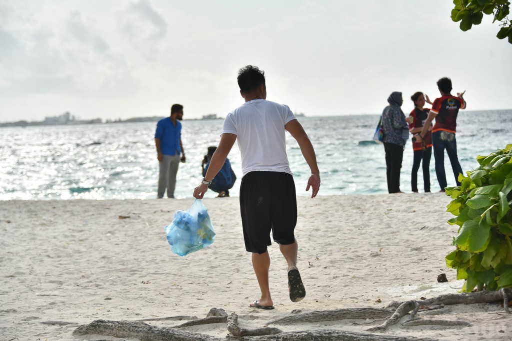 Villimale gai feenan goss ulhunu meehaku maruvejje
