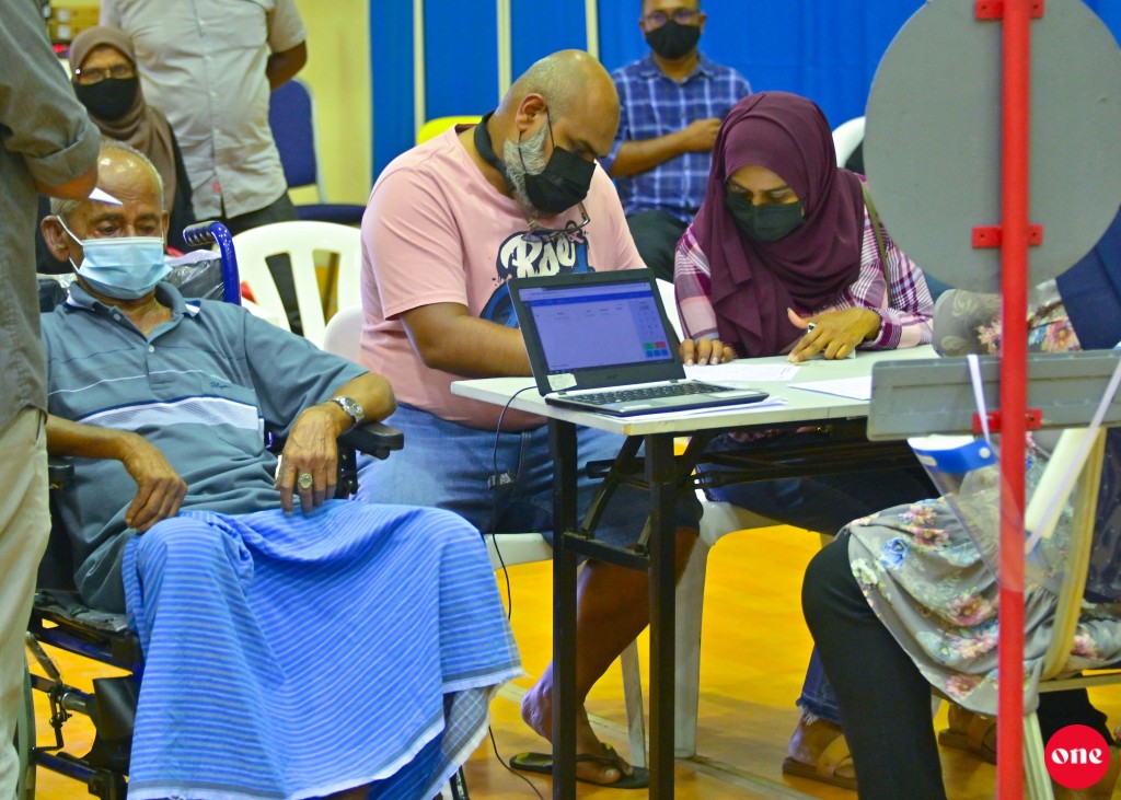 Male' sarahahddhugai dhen vaccine dheyn fashaanee honihirugai
