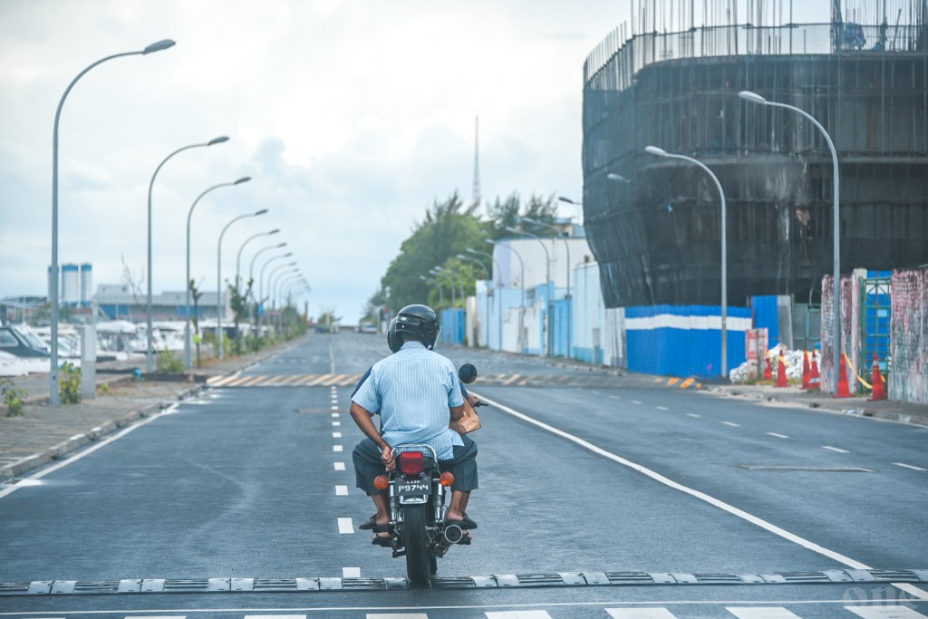 Zinmaa adhaakuran noosverinnah vehicle dhuhveyne: MMC