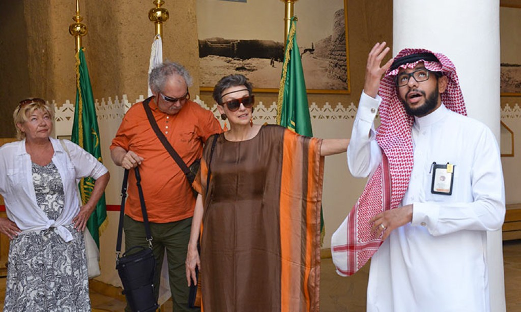 Saudi ah miaharu mihaathanah 60 Million fathuruverin ziyaarai kohffi
