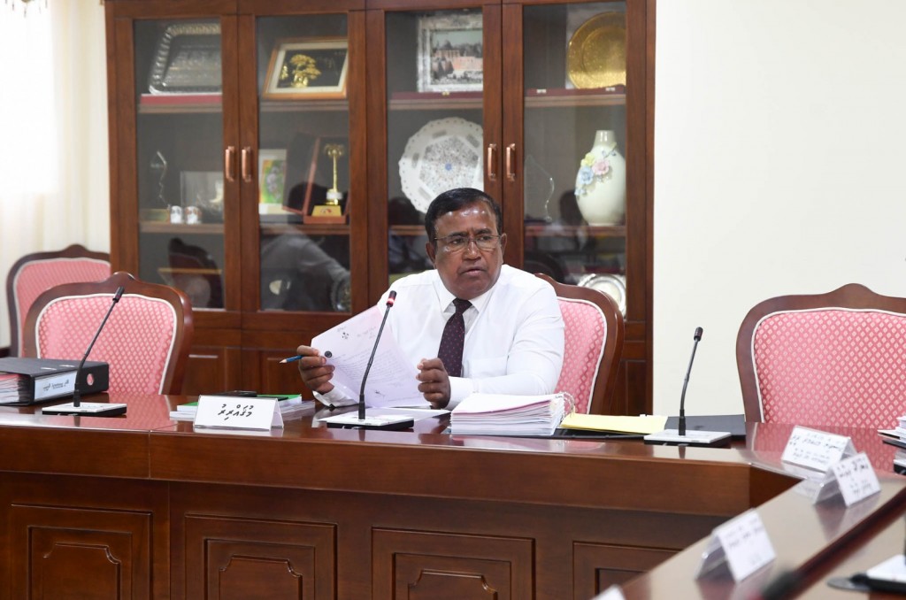 Minister haziru nuvaathee Nasheed ah dhin hamalaa aai drone gathumuge mauloomaathu saafeh nukurevunu!
