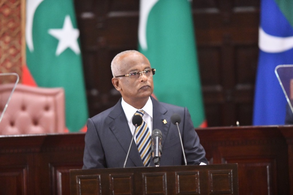 President decides to give 1,000 land plots in Hulhumale' and at least 2,000 land plots in Gulhifalhu to Male' residents