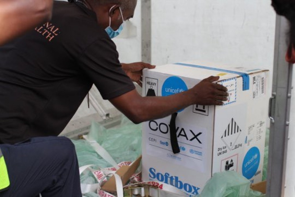 5,850 doeses of Pfizer vaccine arrive in Maldives