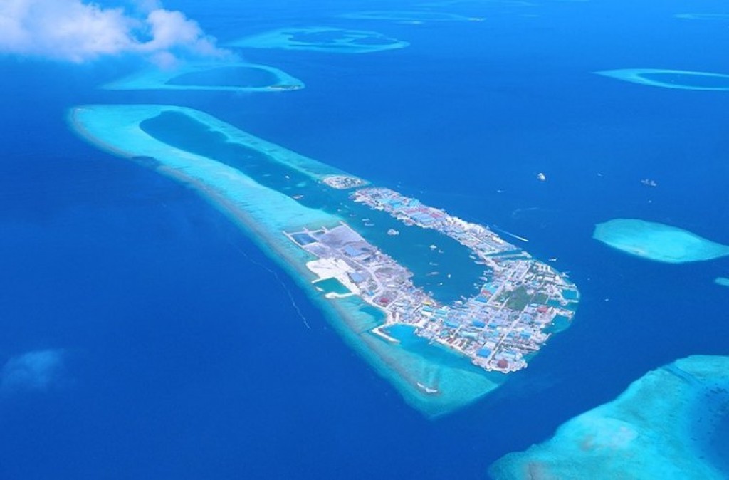 Expat dies after falling from construction site at Thilafushi