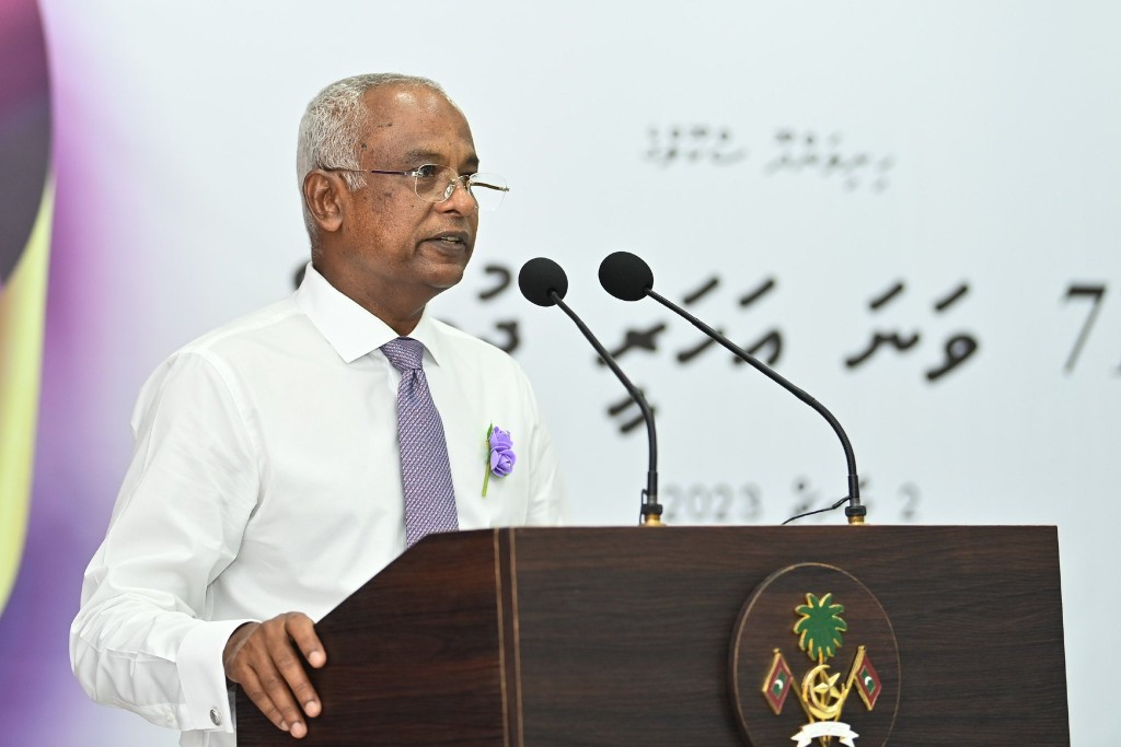 Tharaggeege mashroou thah hinganee riyaasee inthihaabaka noon: Raees