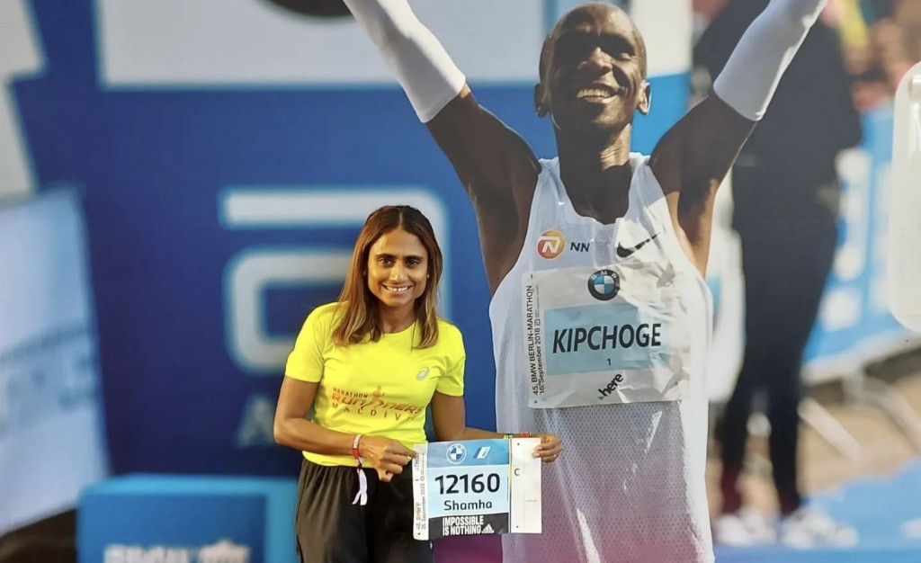 Half marathon ge aa record ah 8 dhuvas, Samha marathon record ves muguraalaifi