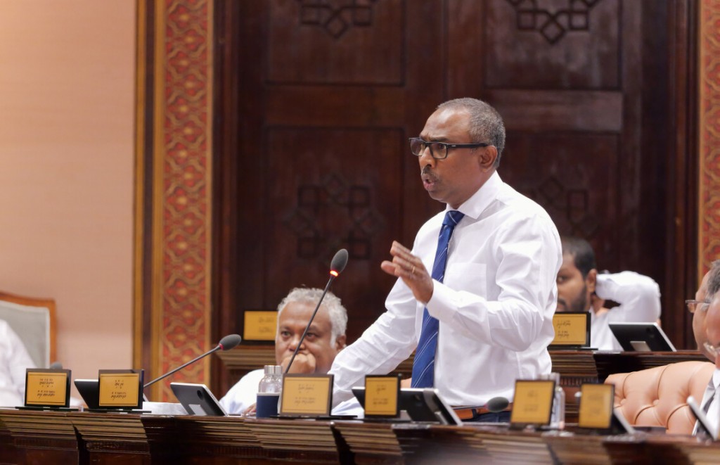 10 dhaairaa in eh dhaairaa anhenun ah haassakoh, member in ge adhadhu madhukuran hushahelhi bill gengosfi