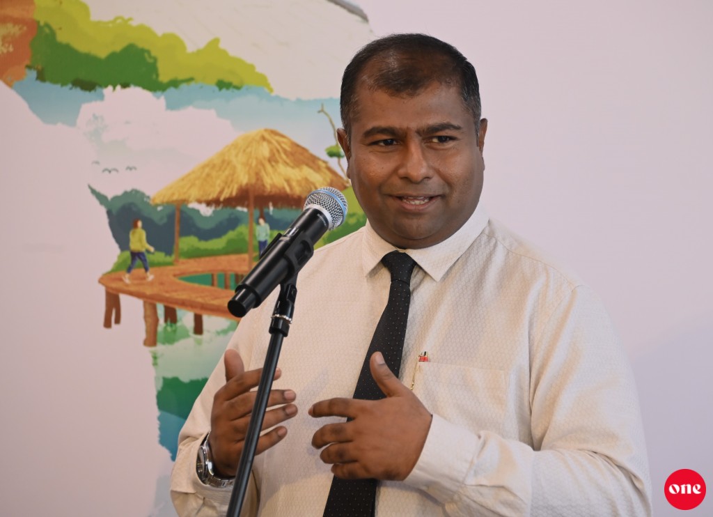 Musthagubalugai Dhivehi bahah nurakkaa eba oiy: Naseer