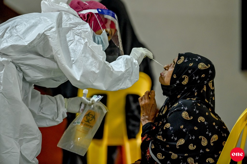 844 positive cases today, 104 from Male'