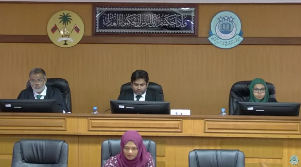 High Court: India sifainge adhadhu haama nukurun rangalhu kamah Information Commissioner ninmevee gaanoonaa khilaafah