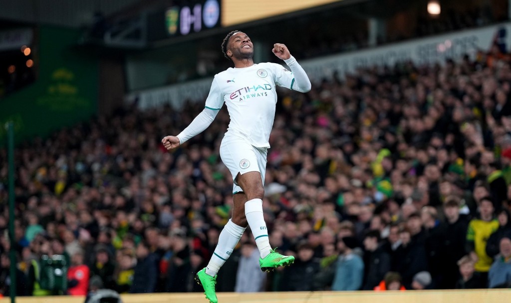 Sterling ge hattrick aaeku City lead dhamahattaifi