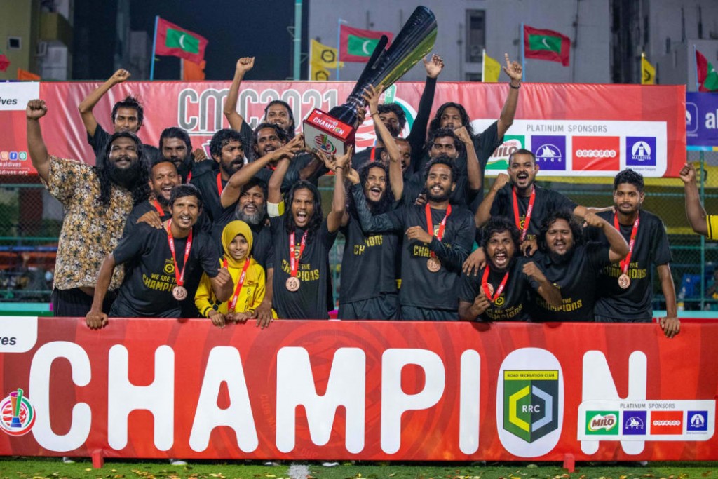 Aadhannaa ge hattrick aaeku RRC in club Maldives kaamiyaabu koffi