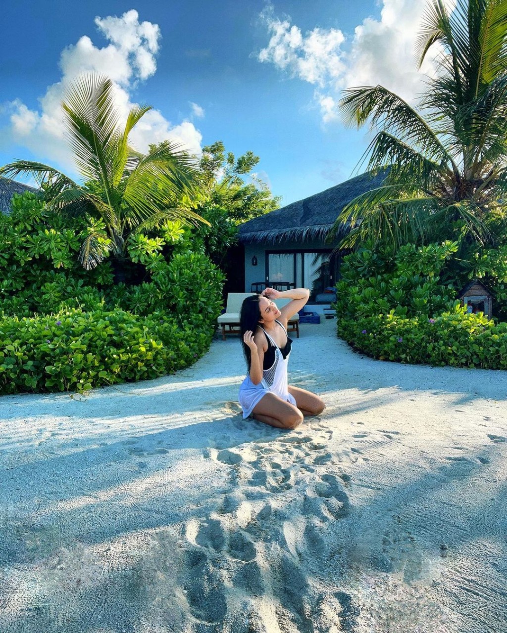 Sonakshi Sinha ves chuttee ah Raajjey gai