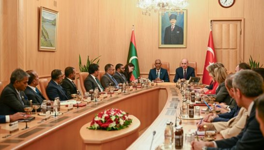 Dhiveheen abadhuves thibeynee Palestine rayyithunge hagguthah hoadhaidheyn: Raees