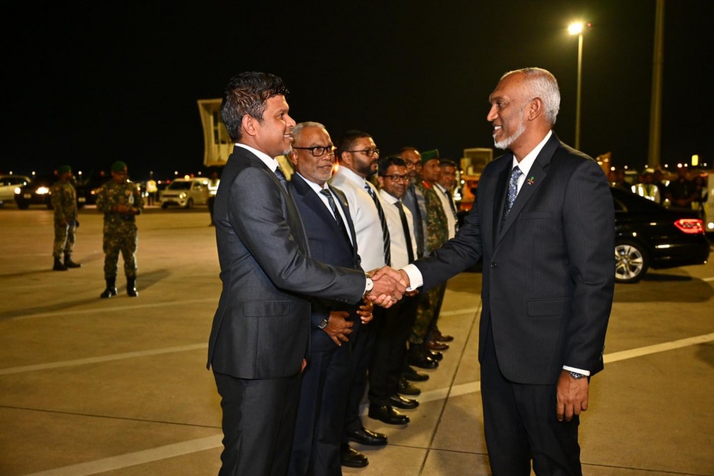Raees, Estonia ah furaavadaigenfi