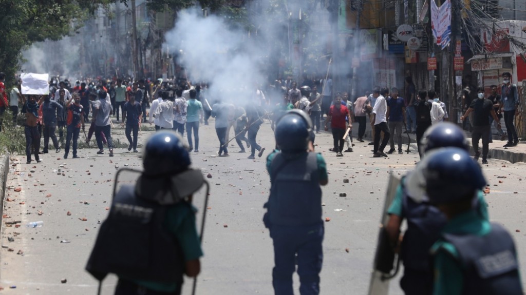 Bangladesh gai thibi dhivehi dharivarun ah curfew gadi thakugai beyrah nukuthumah luithakeh dheefi