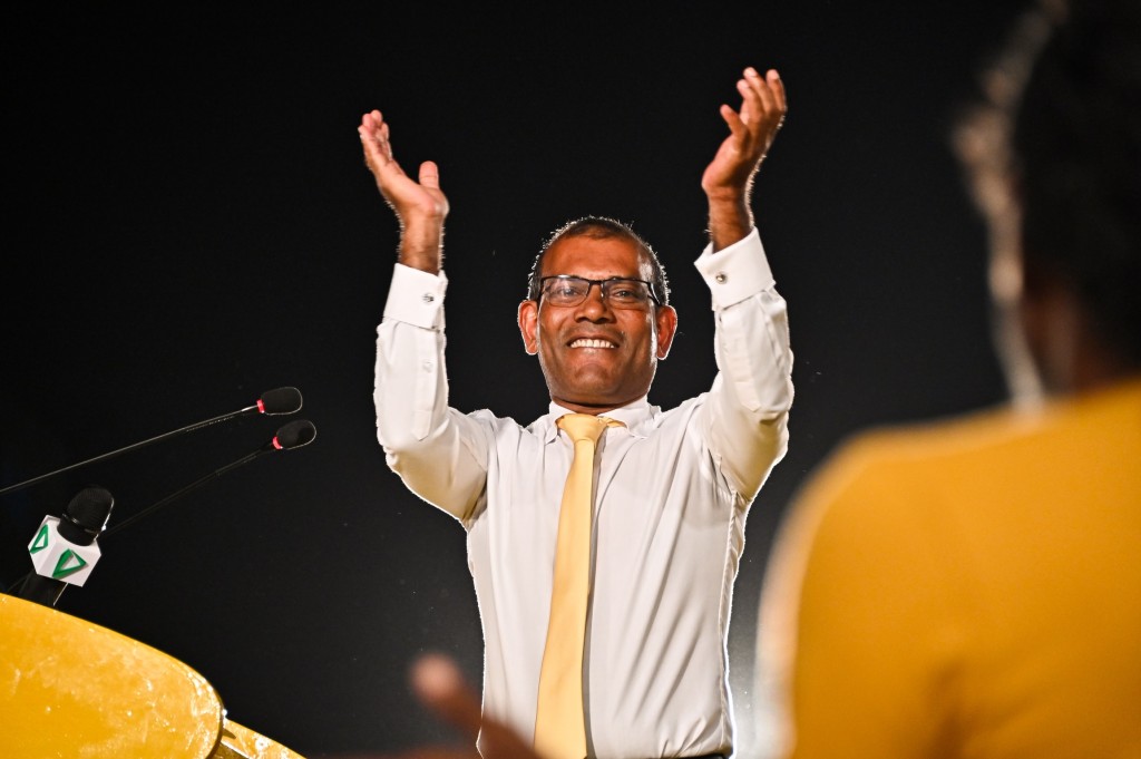 Nasheed MDP gai, Democrates ufehddhumah democratic hamathah mugurailahvvaneetha?