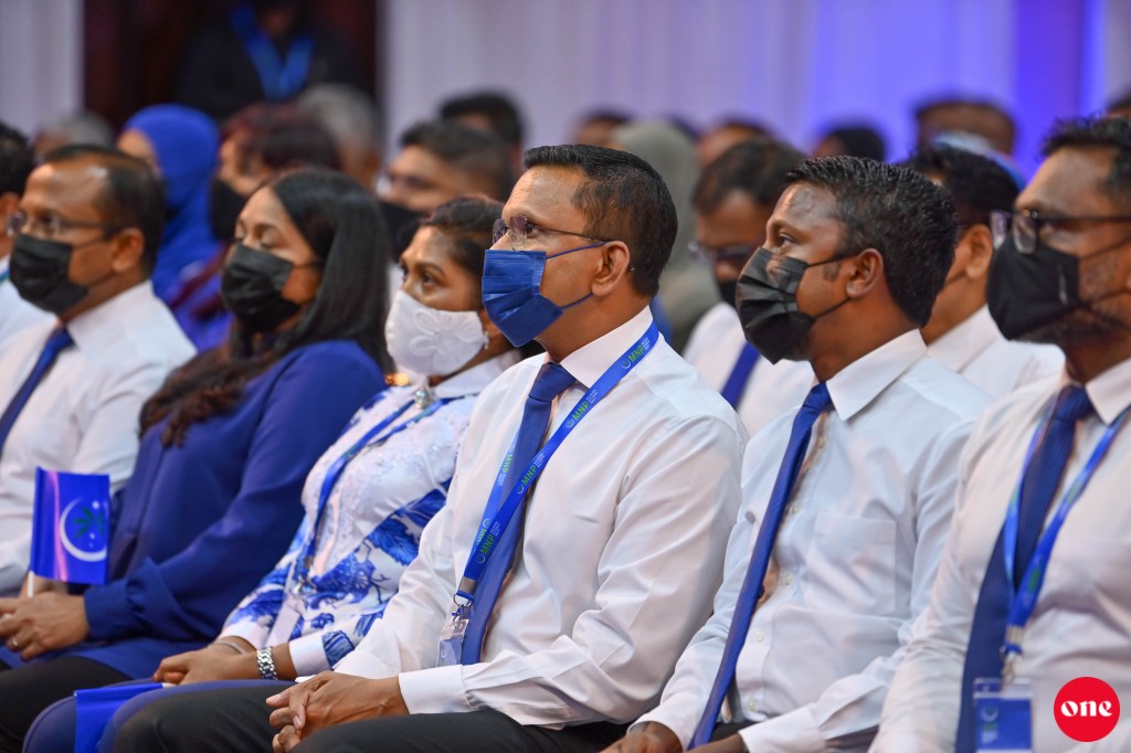 MNP ah 10,000 memberun hamakoffi