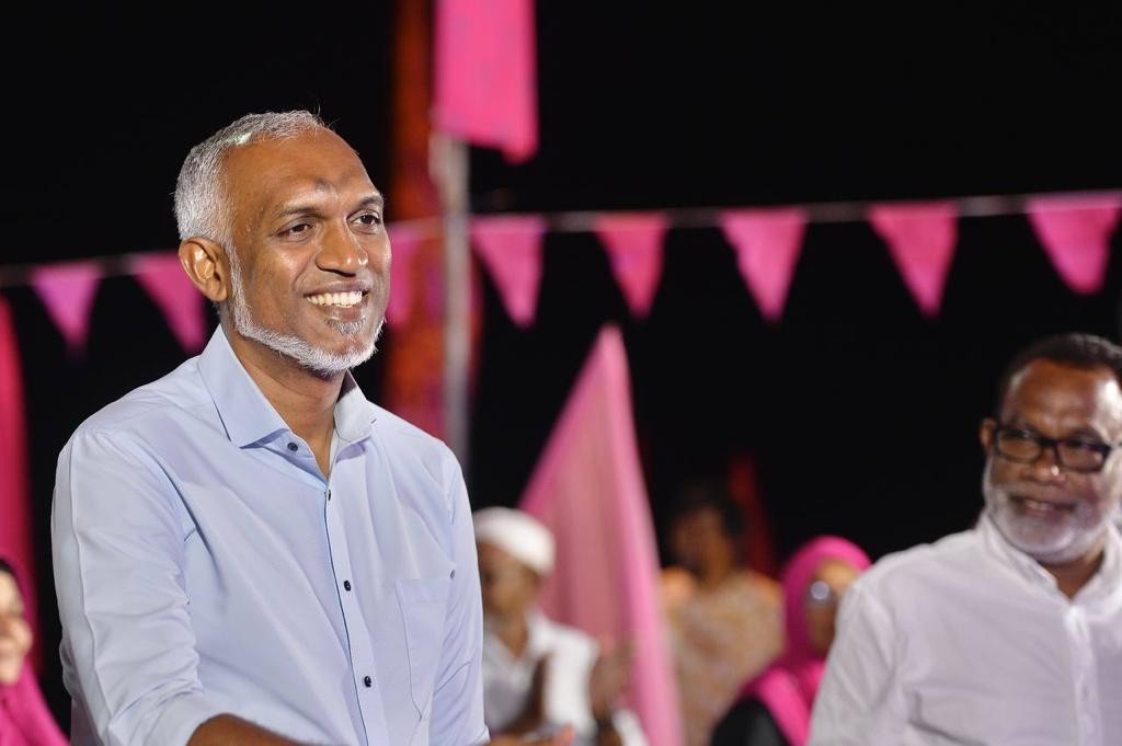 School thakuge bodu chutty aharuge fahu kolhah badhalu kuraanan: Muizzu