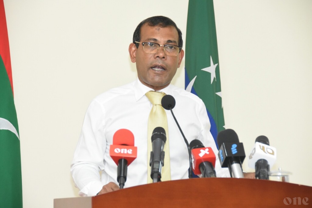 Raajje banguroot koh, fandiyaaru gethah corruption ge addaa thakah hedhee Yameen: Nasheed