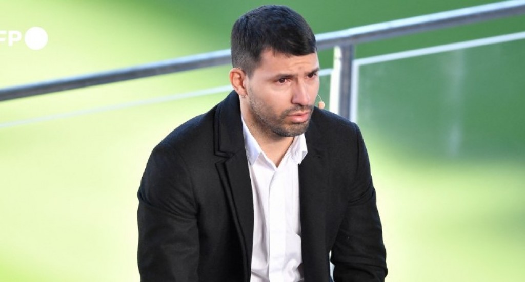Hiydhathi kamuge karuna aaeku Aguero retirement iulaan koffi
