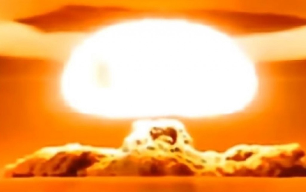 Adhuge dhuniye: America aai Russia ge Nuclear hanguraamaehgge natheejaa fenigendhaanee kon sifayakah?