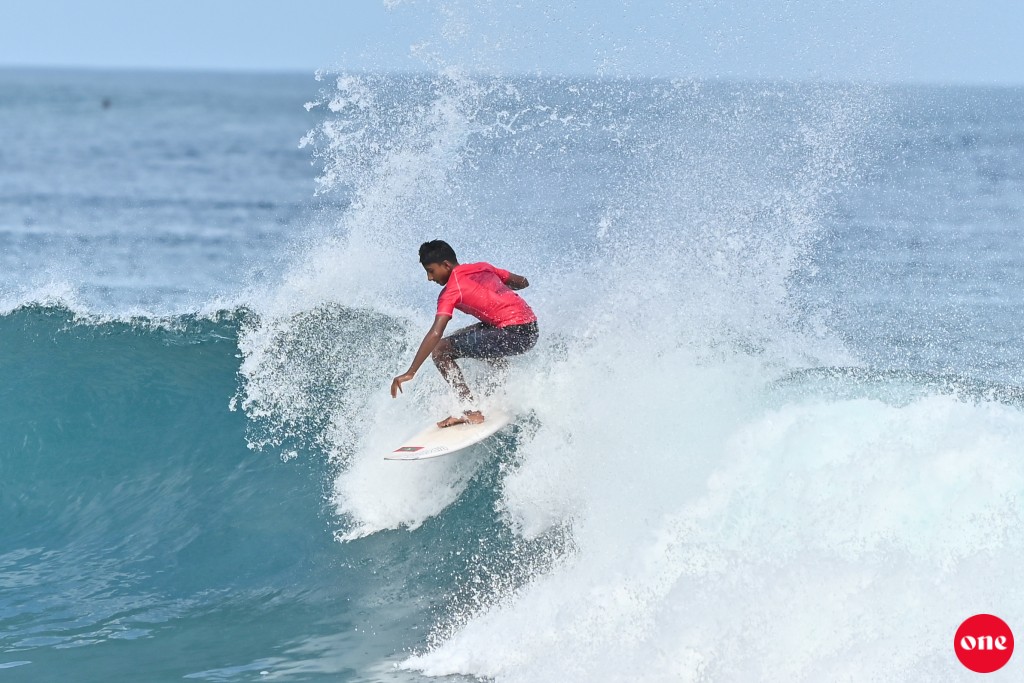 Thaareehee kaamiyaabee akaa eku Kayan Zaki, Asian Surfing Championship junior ge semi ah