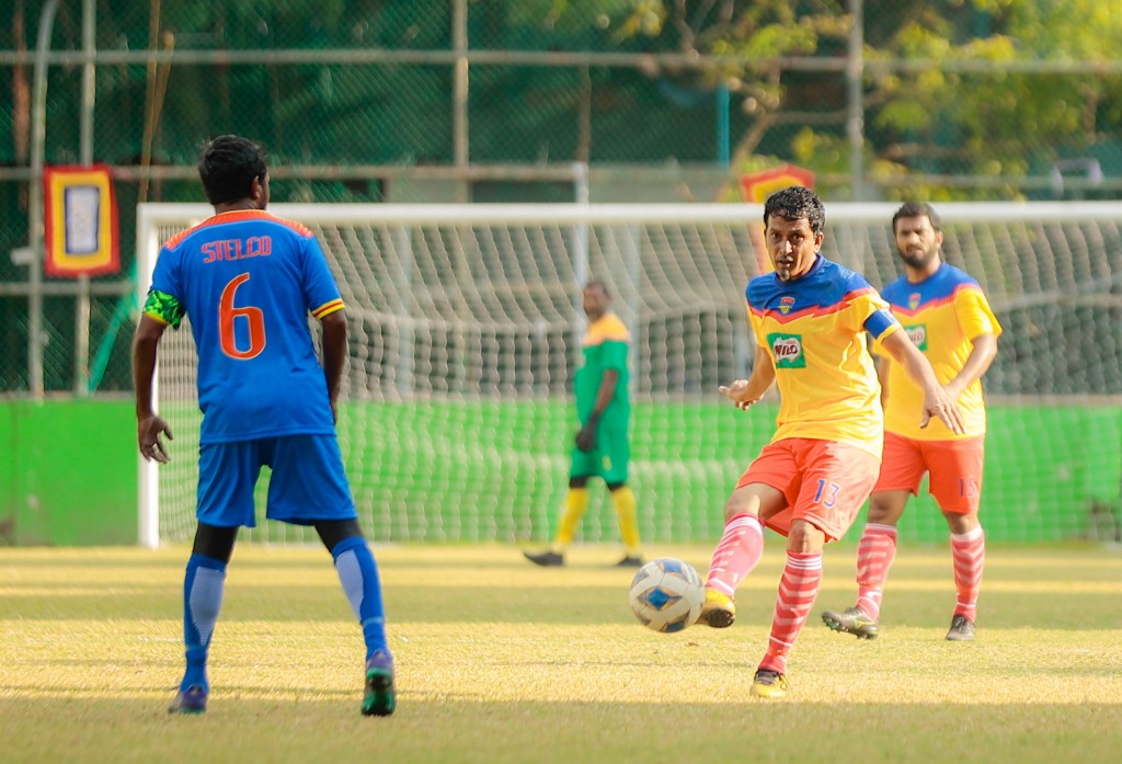Stelco balikoh, Soccer Mates ummeedhu aakoffi
