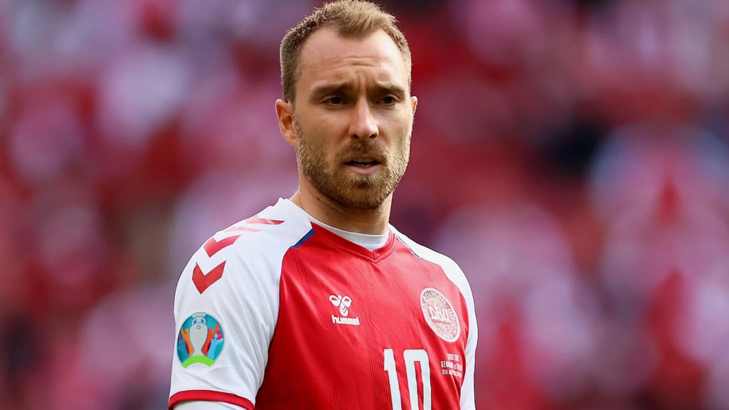 Denmark squad in Eriksen ah furusathu dheefi