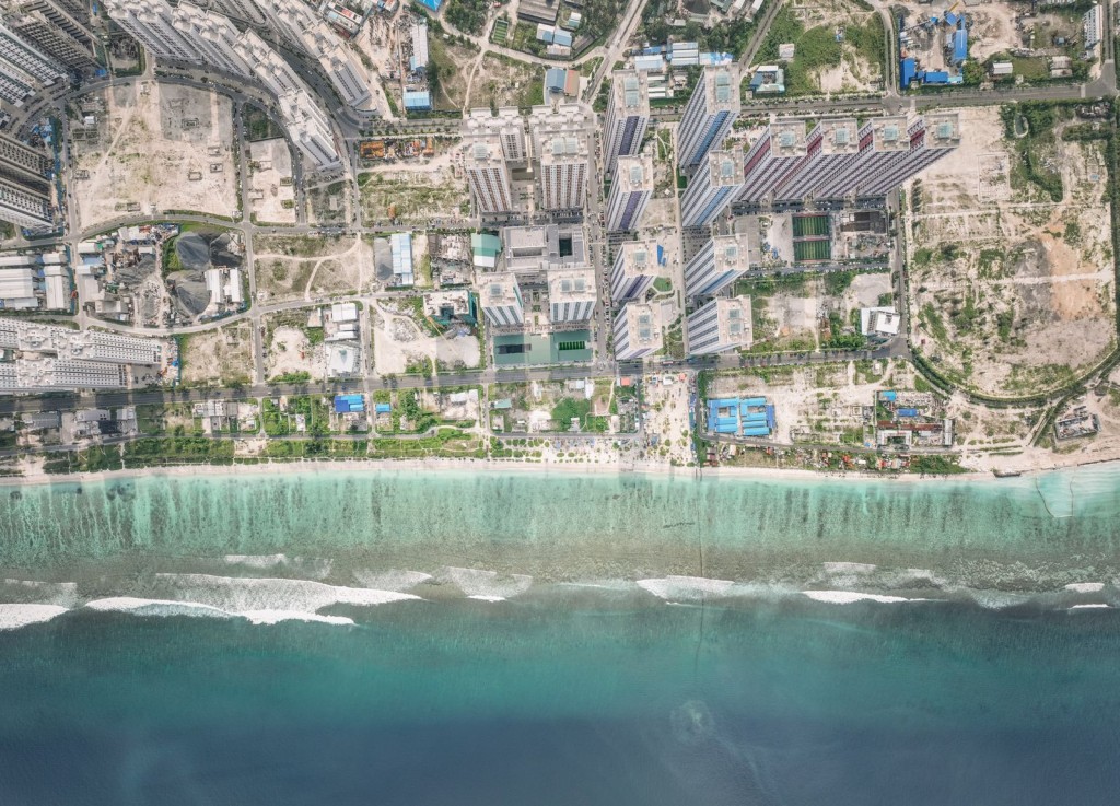 Hulhumale in sinaaee beynumah vikkaa 16 bimuge size aai agah badhalu genes, gathumah hulhuvaalaifi