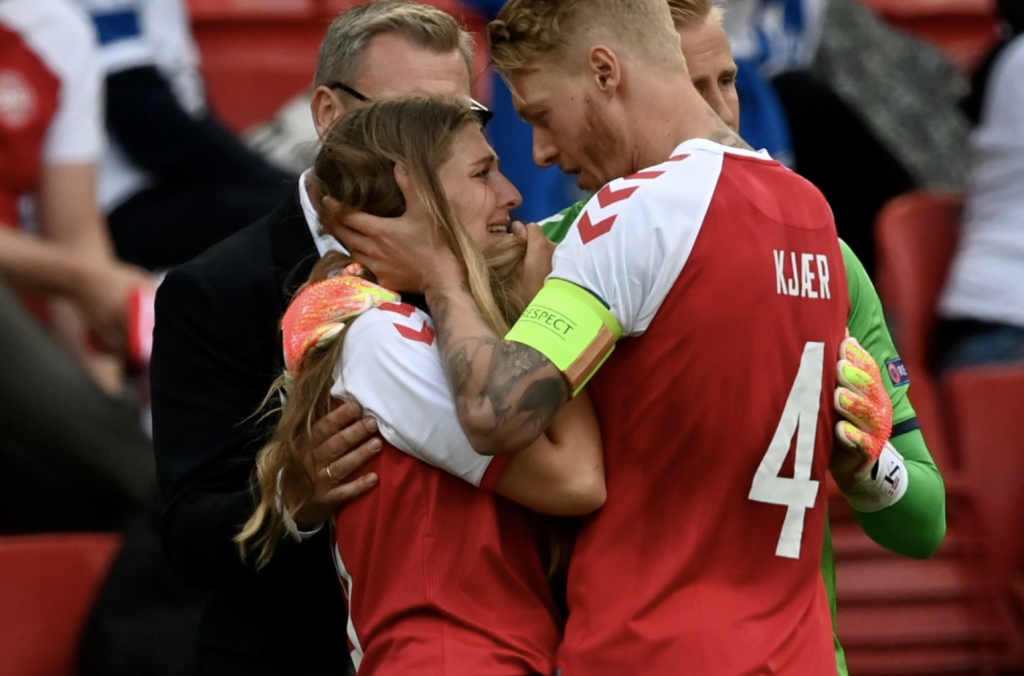 Simon Kjær: Hageegee captain eh!