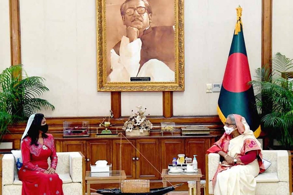 Bangladesh aai Raajje aa dhemedhu kandu dhathuruthah feshidhaane: Hasina
