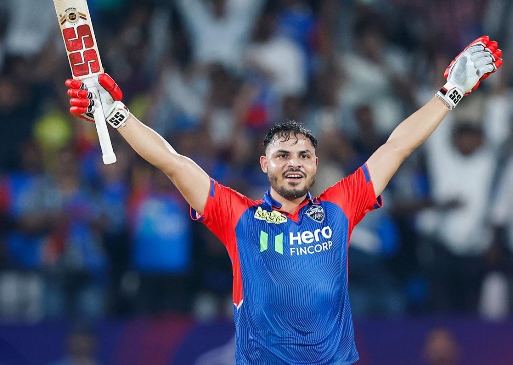 Ashutosh ge thafaathaaeku foarigadha match gai Delhi in Lucknow balikoffi