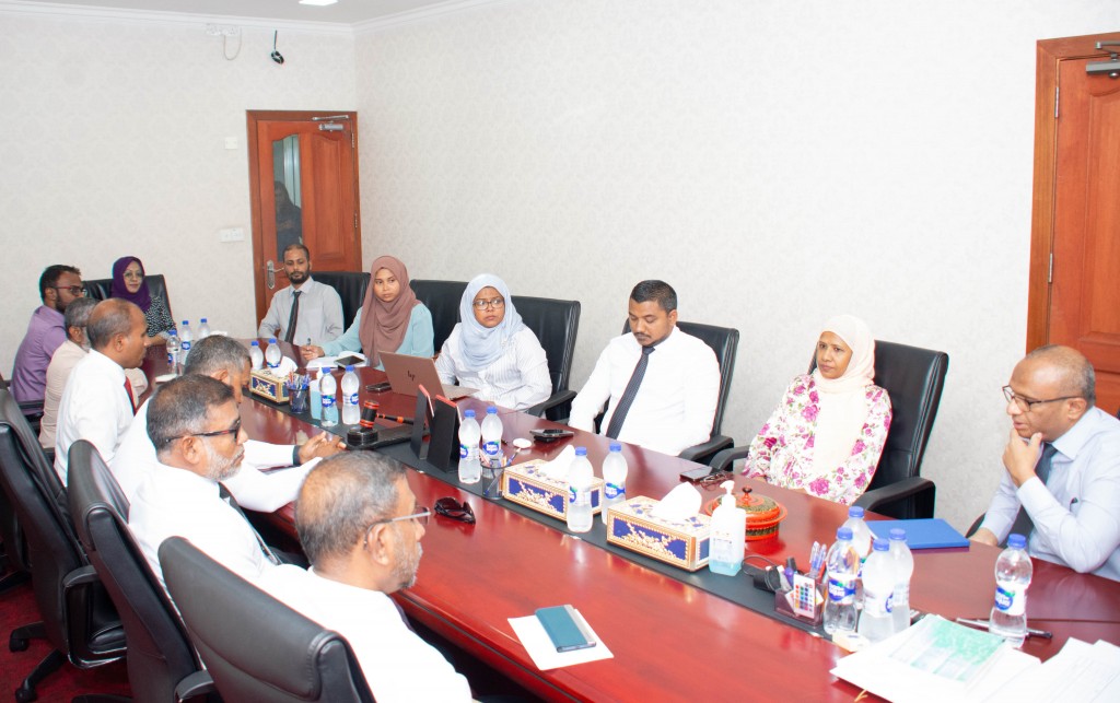 Madhanee adhuluge nizaamah kurimathivefaivaa massala thah hallukurumah gaanoonah islaahu hushahalhanee