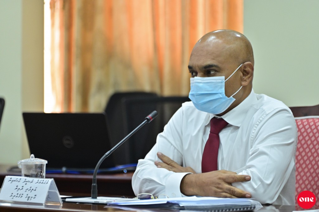 Nasheed edhivadaigathee ehen beyfulhun eyna ah bahahtavaane vafaatherikamaai madhadhuge vaahaka bigey nudhehkevumah