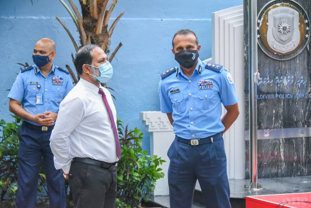 Mududhaaru amalu hingaa meehunnaa medhu fiyavalhu alhan fuluhun fas nujeheyne: Imran