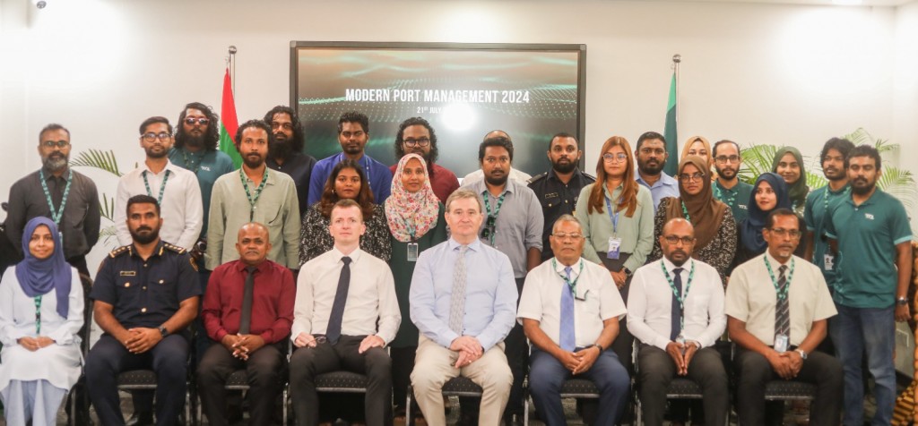 MPL aai UNCTAD gulhigen kuriyah gendhaa modern port management ge 3 vana course fashaifi