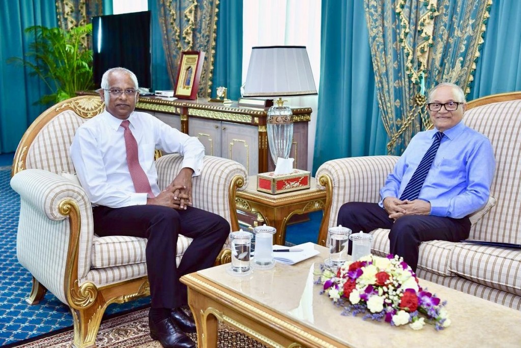 Raees Solih aai raees Maumoon miadhu bahddhalu kurahvvanee