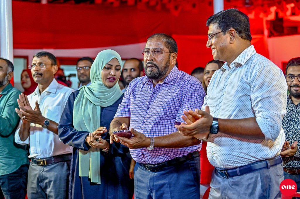 One Photo: Jumhoory party ge manifesto ifuthithaahu kurun