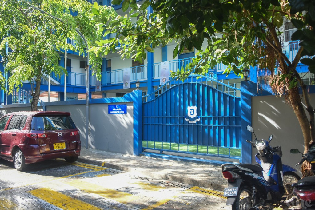 BREAKING: Dharumavantha School ge muvazzafaku Covid ah positive vejje
