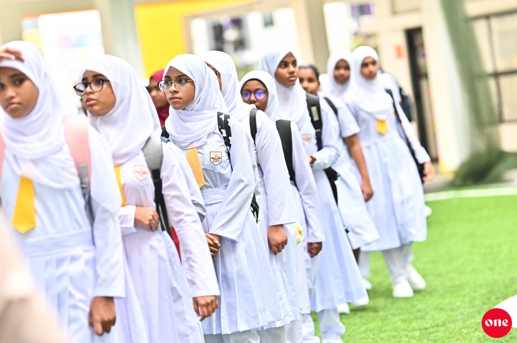 Kuriyah oiy Dhiraasee aharuge bodu chutty fashaanee December fahu haftha gai